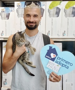 Yoyo and his new owner